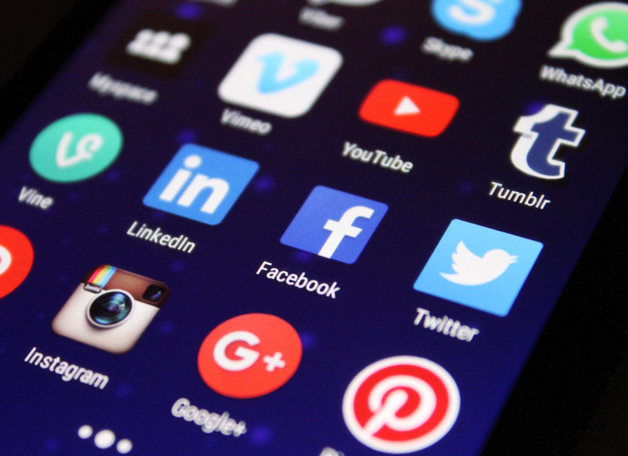 social-feed-img-02